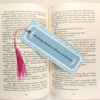 Reading season laminált könyvjelző